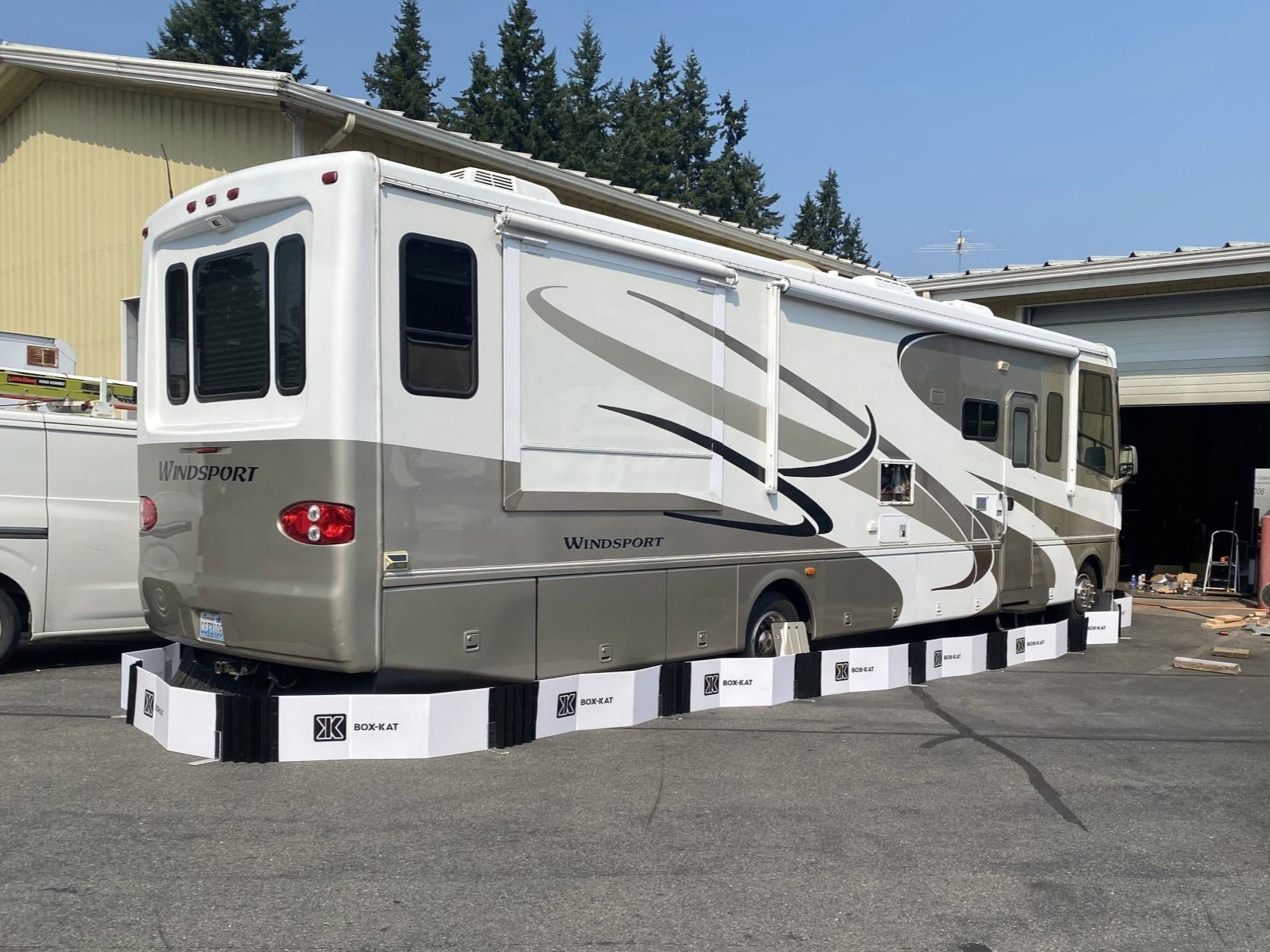 Large RV inside a Box-Kat mouse barrier